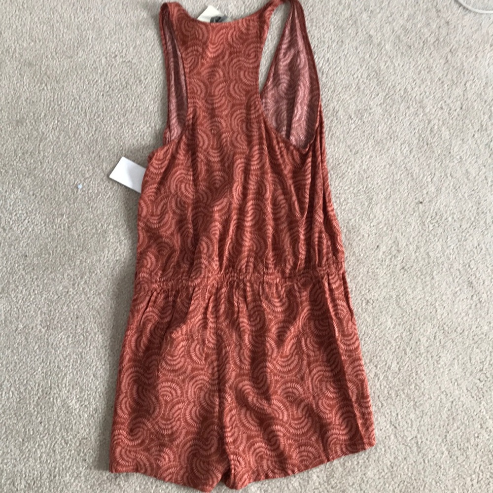 Romper - Picture 3 of 4